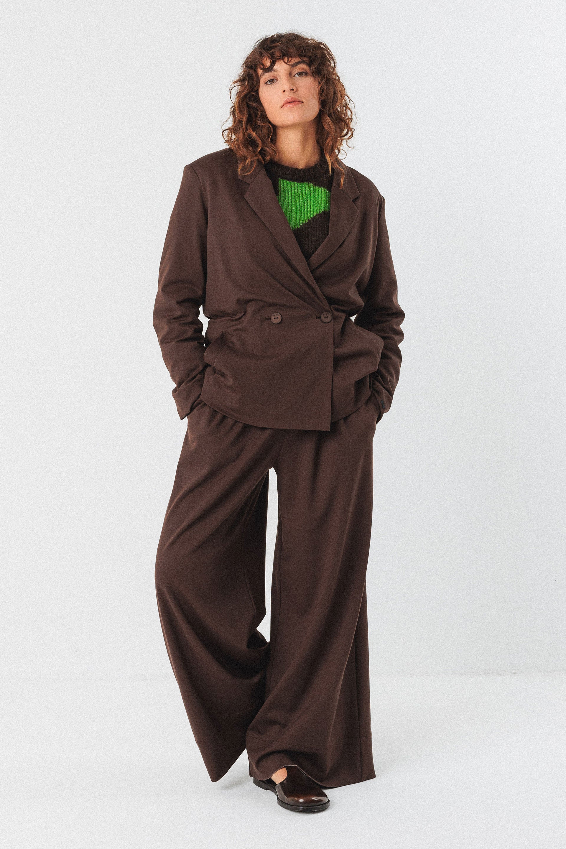 Hose NIA | brown