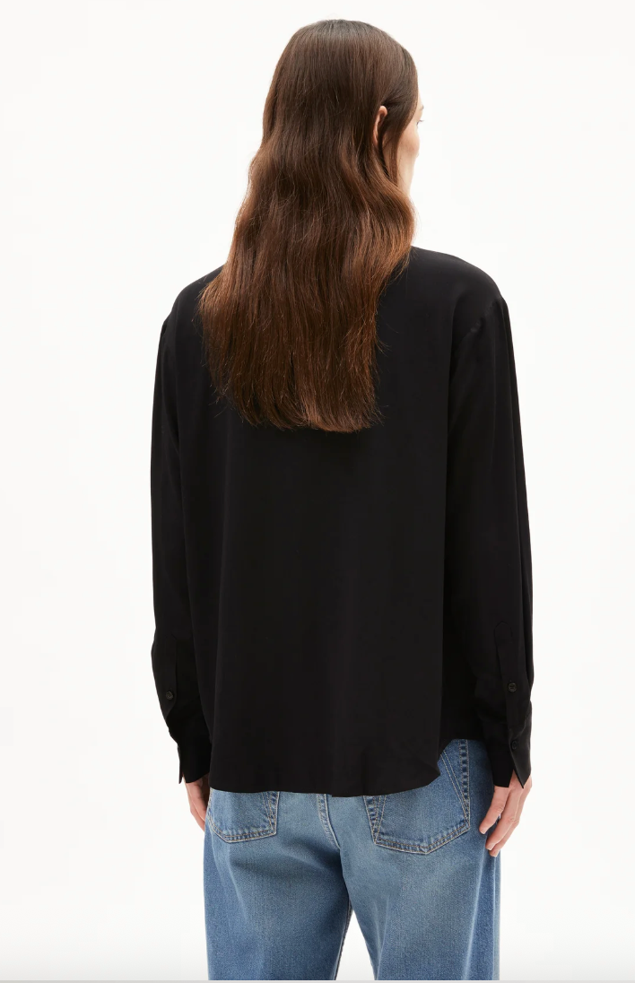 Shirt LARISAANA | black